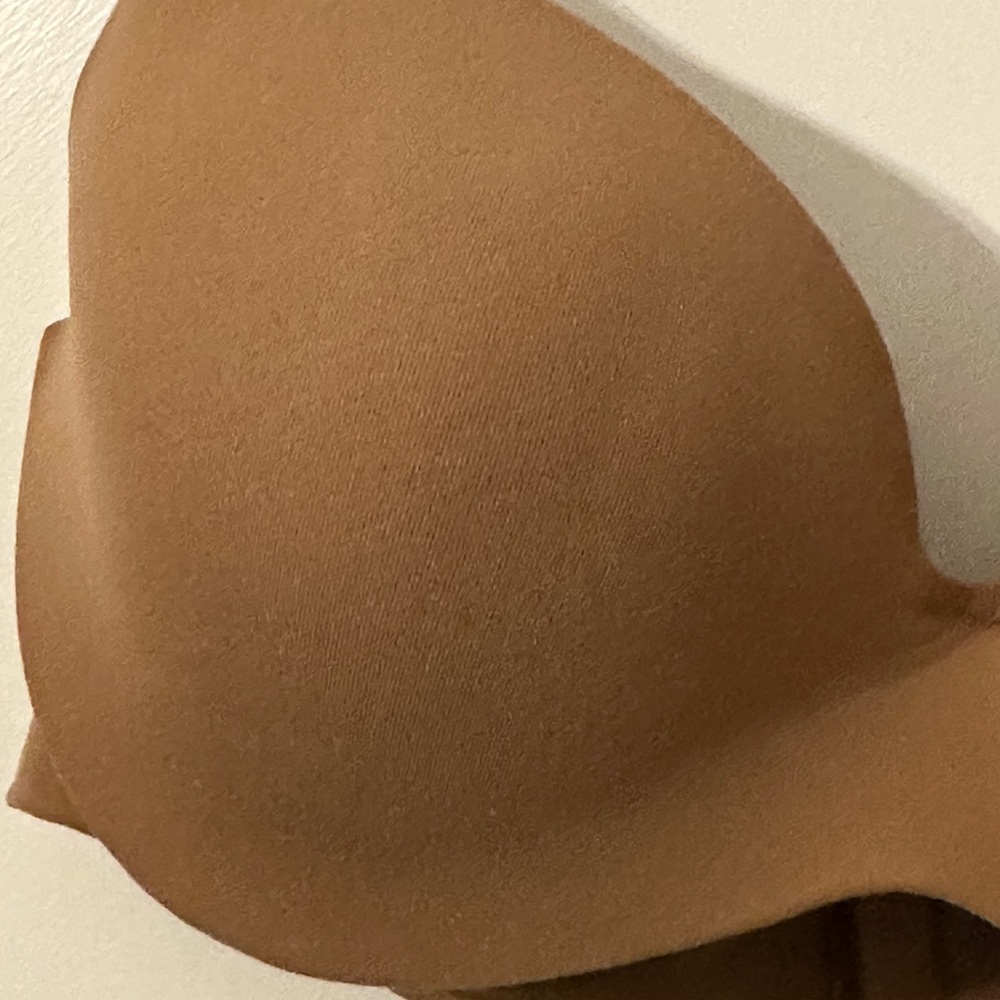 Seamless Tan Bra - Picture 2 of 5